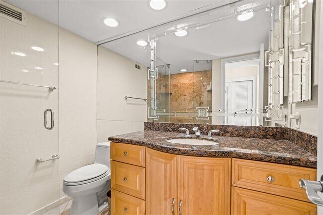 Building Photo - 1151 N Fort Lauderdale Beach Blvd