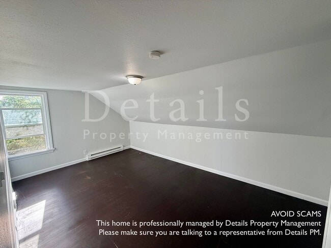 Building Photo - 5 Bedroom 2 Story With Basement!