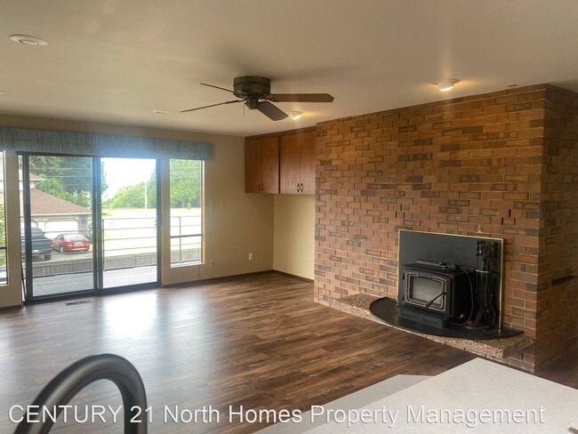 Building Photo - 3 br, 2 bath House - 4626 Greely St