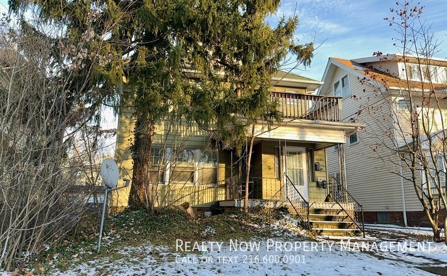 Primary Photo - 2201 Oakdale Rd