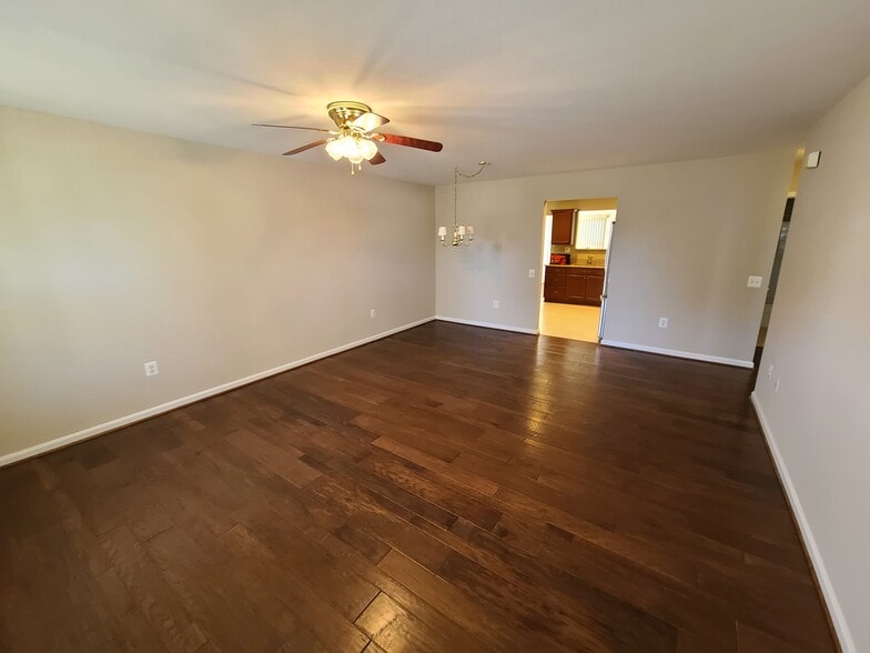 LIving/Dining Room - 902 Parade Ln