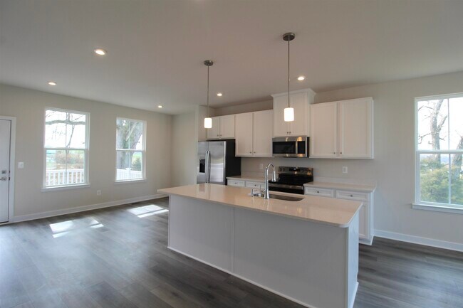 Building Photo - 3663 Ponton Rd