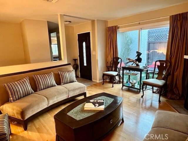 Building Photo - 15654 Hillview Ln