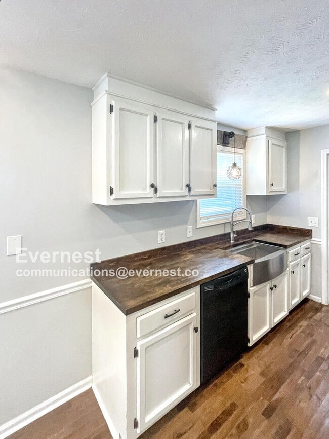 Building Photo - 508 Highland Dr