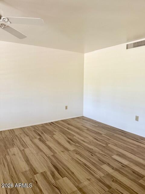Building Photo - 15430 N Bowling Green Dr