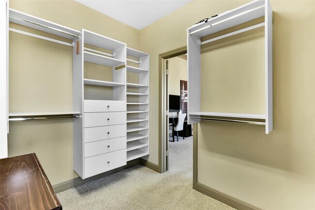 Building Photo - 151 Low Country Ln