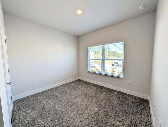 Building Photo - 9907 Starling Dr