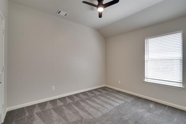 Building Photo - 9604 Palm Valley Dr