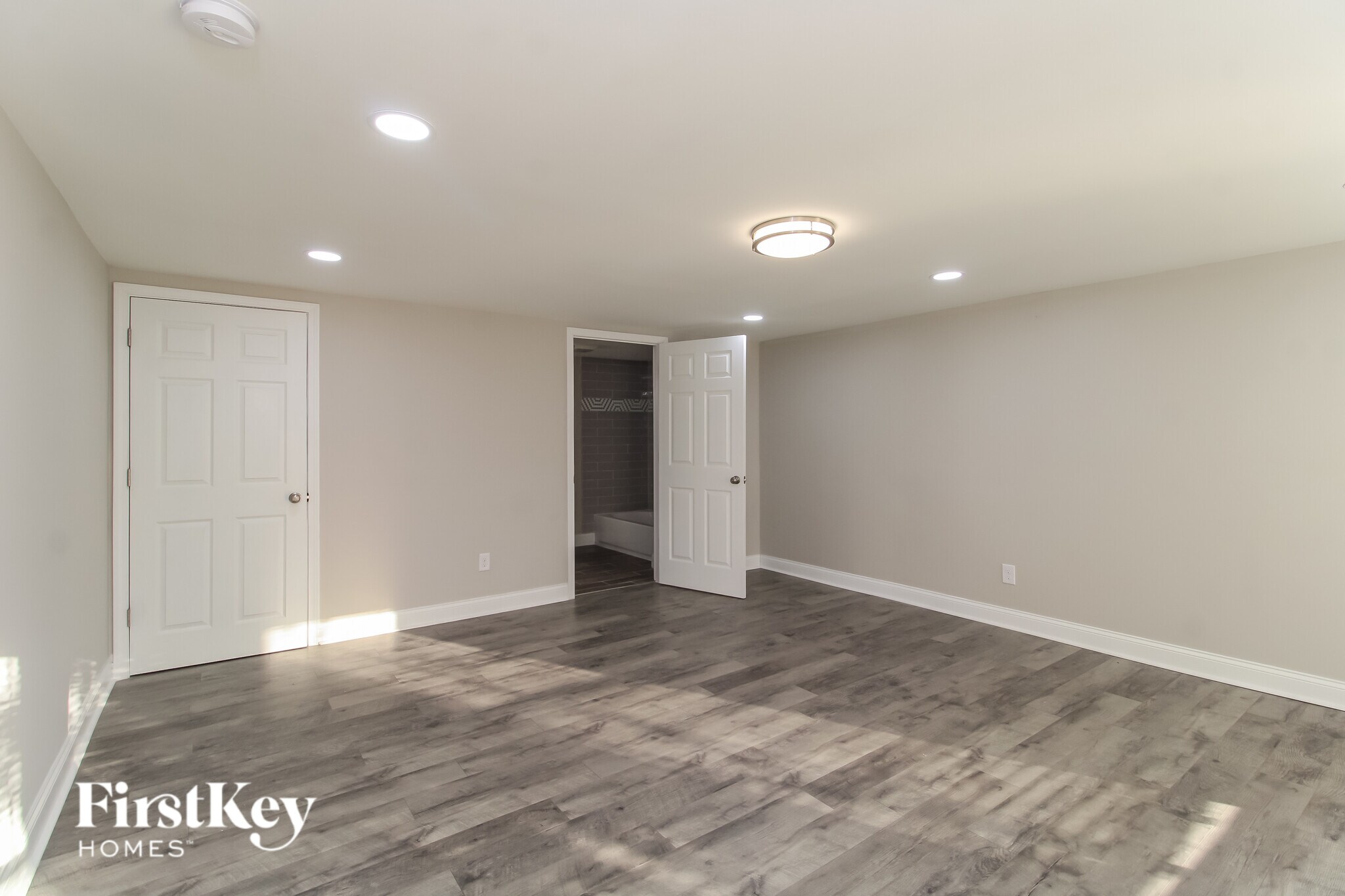 Building Photo - 218 Friendway Rd