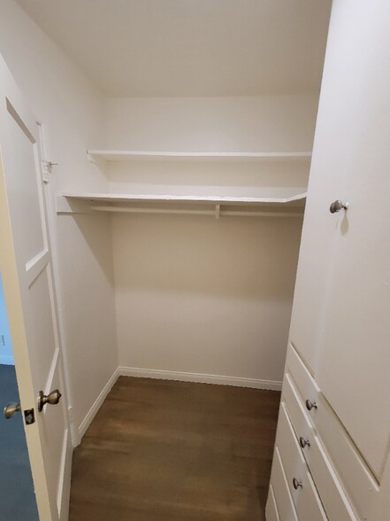 Building Photo - 2613 S Sepulveda Blvd