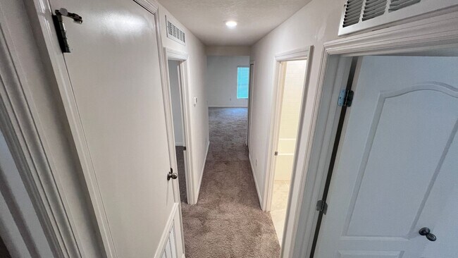 Building Photo - BEAUTIFUL 3BD/2BA Home in Palm Bay!!