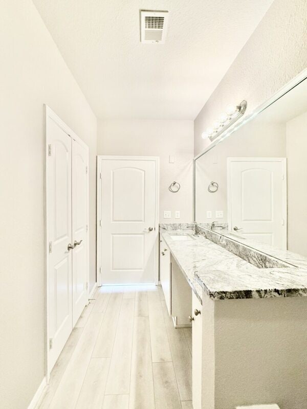 Building Photo - 4221 W Spruce St