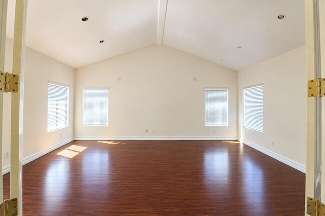 Building Photo - 23615 Welby Way