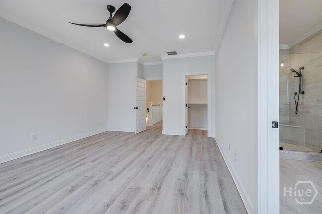 Building Photo - 1407 E 32nd St