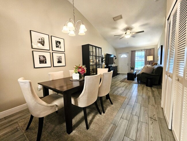 Building Photo - Charming 2-Bedroom, 2-Bath Condo with Private End-Unit Location!