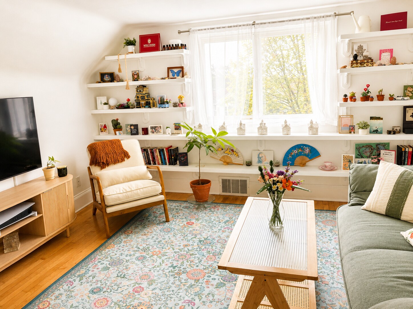 Living Room - 3857 E Martin Ave