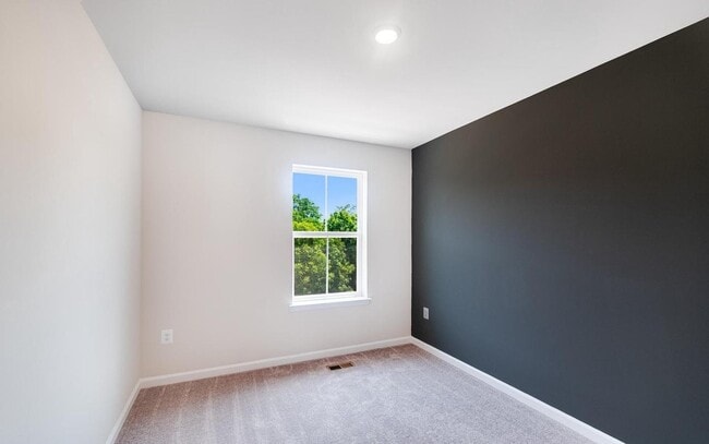 Building Photo - 235 Cooperage Rd