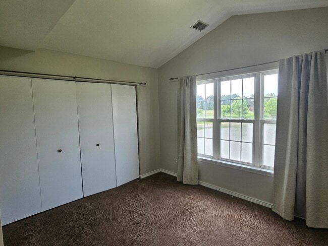 Building Photo - 2503 Sheehan Dr