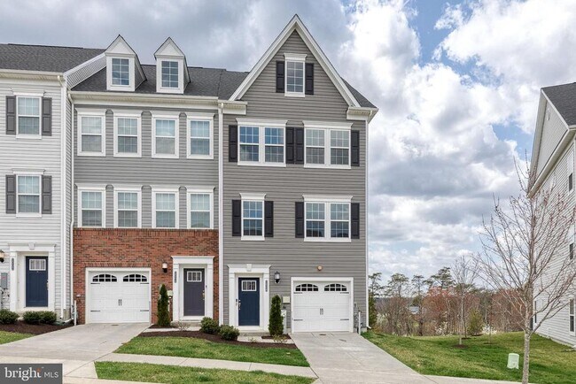 Building Photo - 2006 Ivory Brook Rd