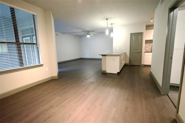 Primary Photo - 3788 Richmond Ave.
