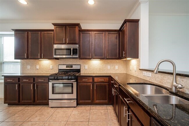 Building Photo - 6731 Trinity Trail Ln