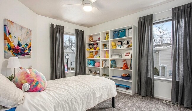 Building Photo - Charming 3-Bedroom End Unit Condo – Prime ...
