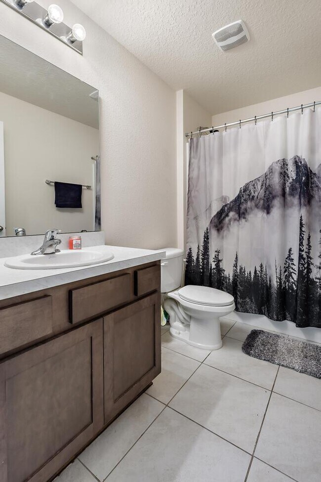 Building Photo - 86186 Mainline Rd