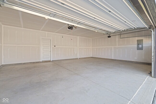 Building Photo - 15440 Cardonia Rd