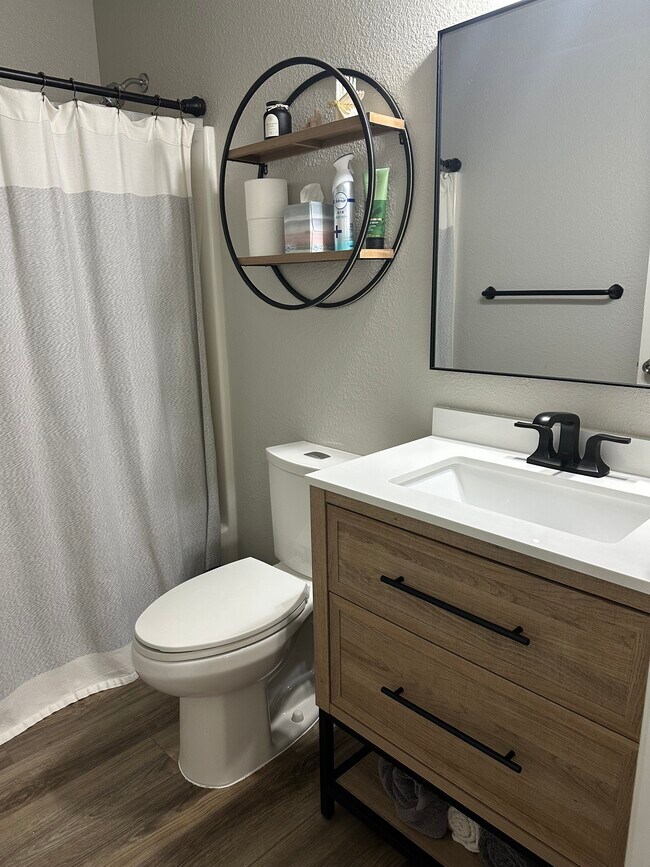 Building Photo - 2441 Roan Ridge Rd