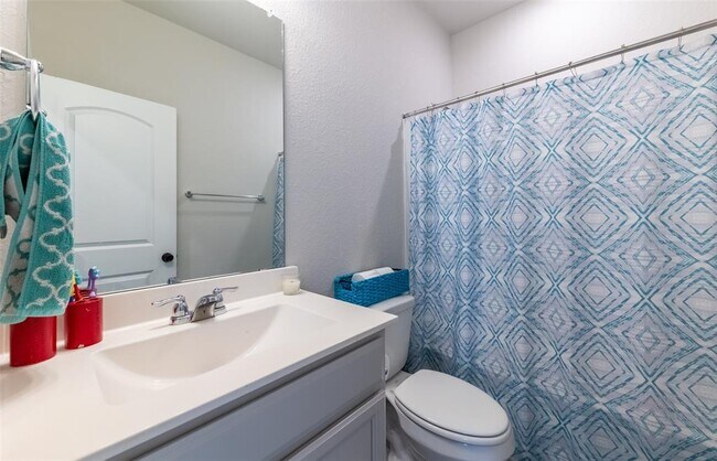 Building Photo - 2440 Berryville Ln