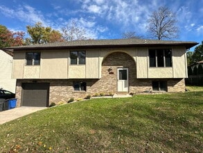 Building Photo - 4 Dewberry Way