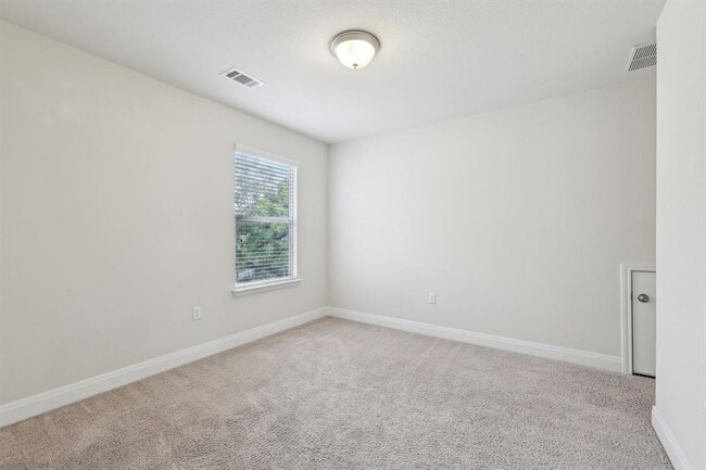 Building Photo - 10418 Turnbull Loop