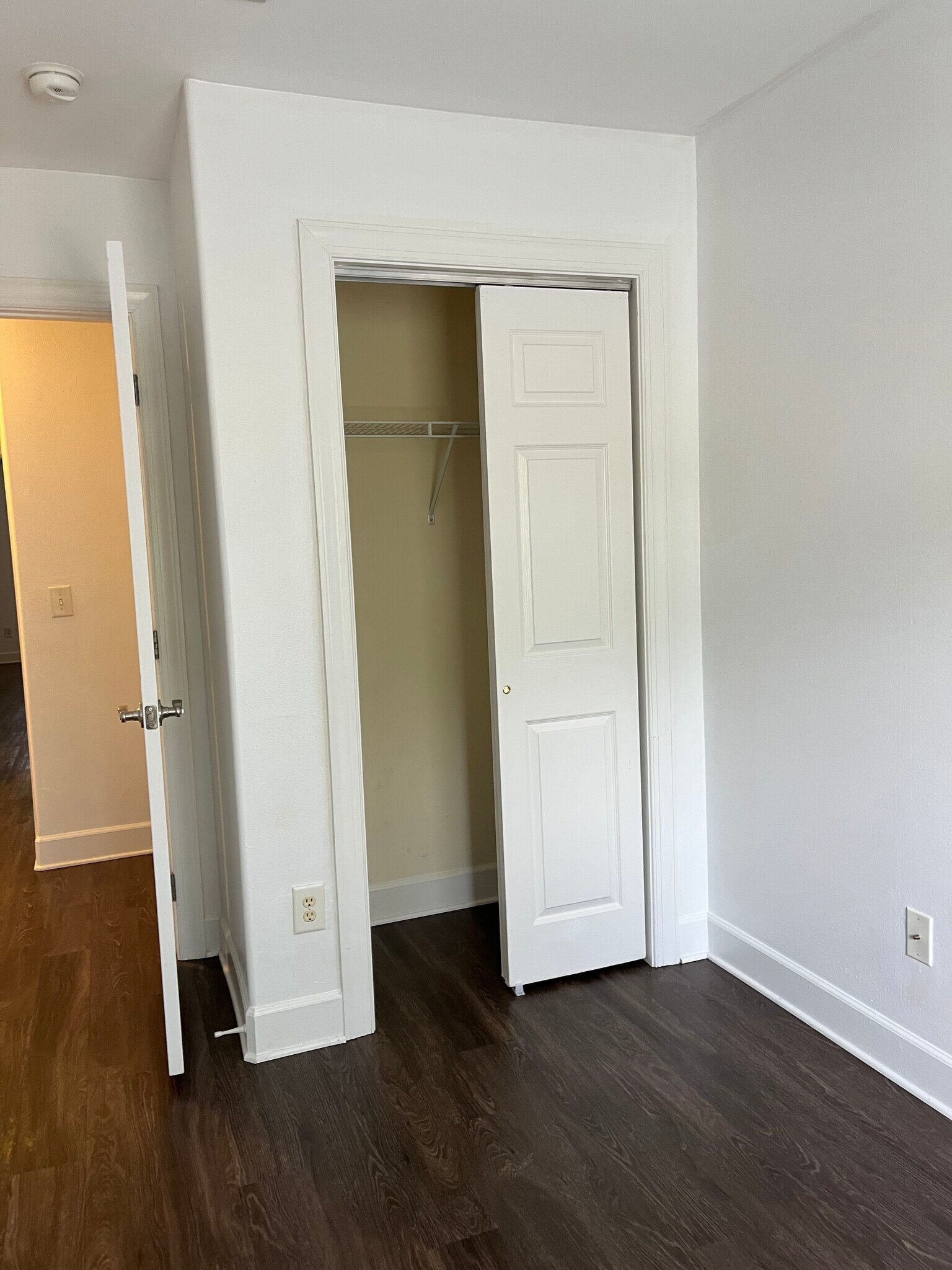 Building Photo - 77 Talon Ct