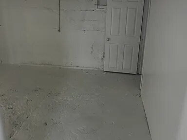 Building Photo - 2621 Davison Rd