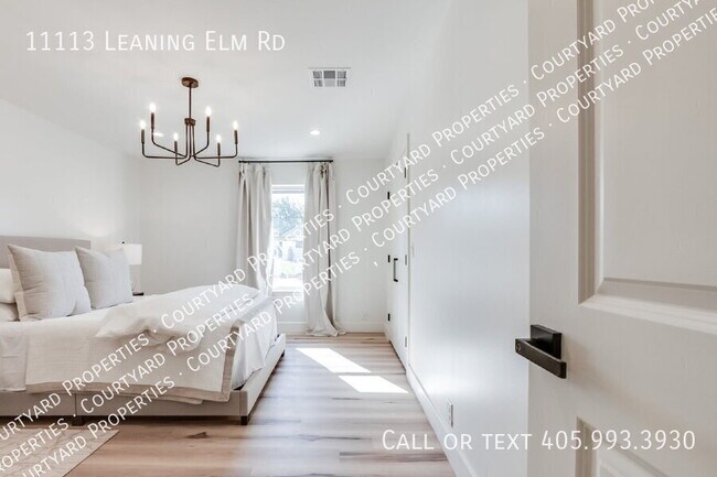 Building Photo - 11113 Leaning Elm Rd