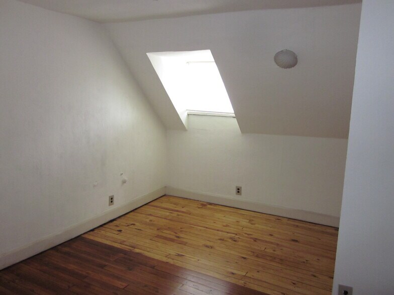 Building Photo - 1508 South St