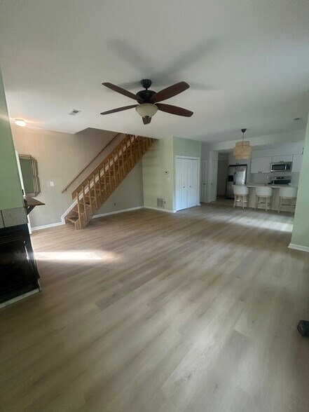 Building Photo - 4610 Islander Ct