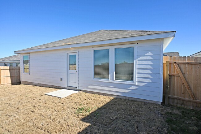 Building Photo - 3837 Low Tide