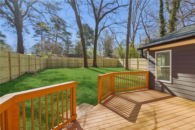 Building Photo - 4179 Hanes Dr