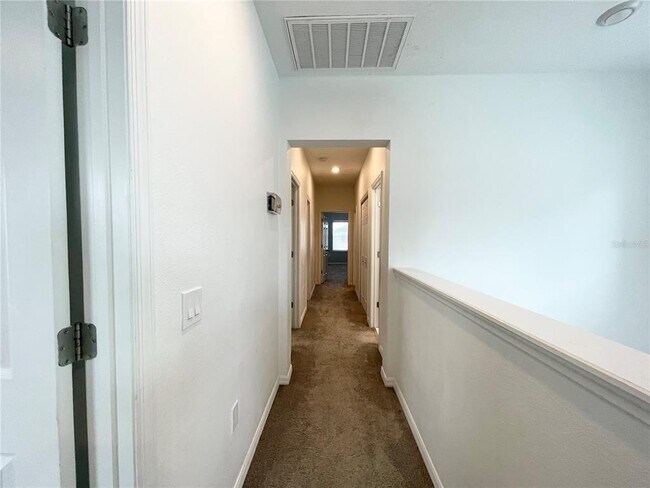 Building Photo - 15060 Willow Arbor Cir