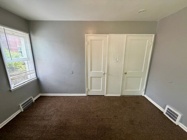 Building Photo - Section 8 Ready Completely Renovated 3-Bedroom Home for Lease - Call (313)429-3244