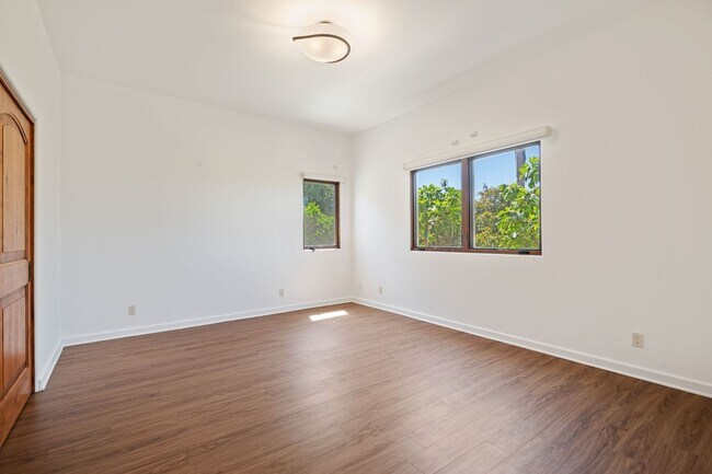 Building Photo - Montecito Property with a View and a Pool ...