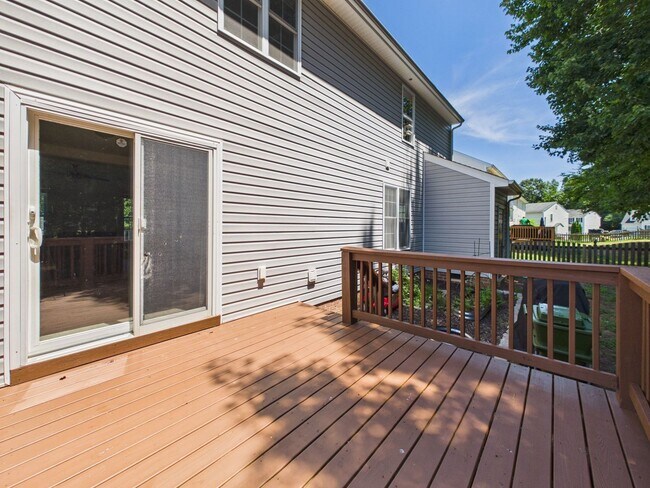 Building Photo - 12625 Summerhouse Ln