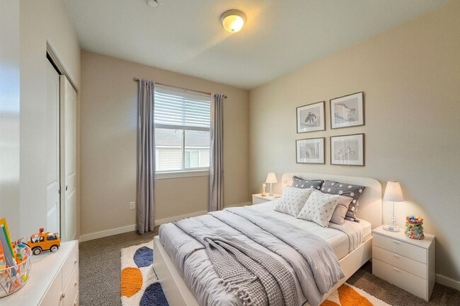 Building Photo - ENHANCED PRICE FOR QUICK MOVE IN!