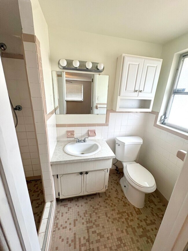 Building Photo - 7827 Monarda Dr