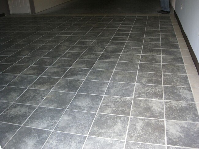 Building Photo - Spacious Two Story, Quiet Neighborhood