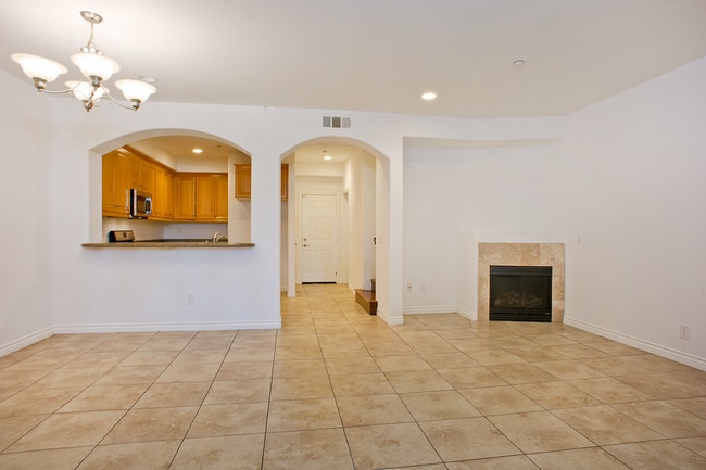 Building Photo - 2339 Chiquita Ln