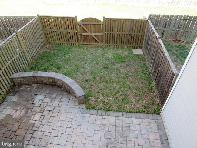 Building Photo - 80 Lieutenant Ct