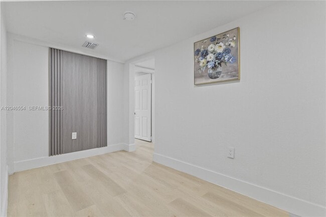Building Photo - 171 W 13th St