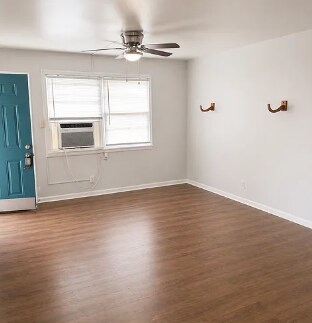 Building Photo - 208 12th Ave N